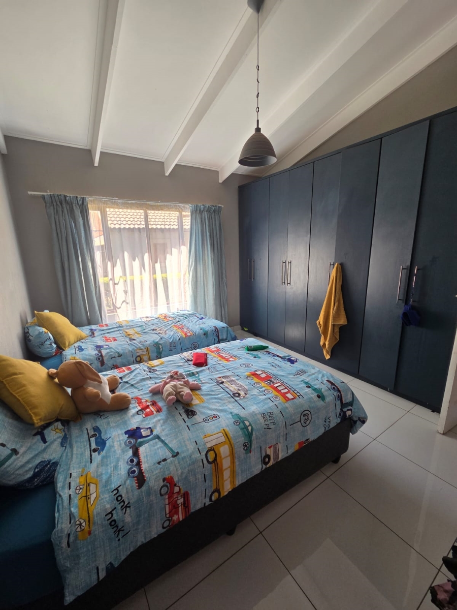 4 Bedroom Property for Sale in Waterval East North West